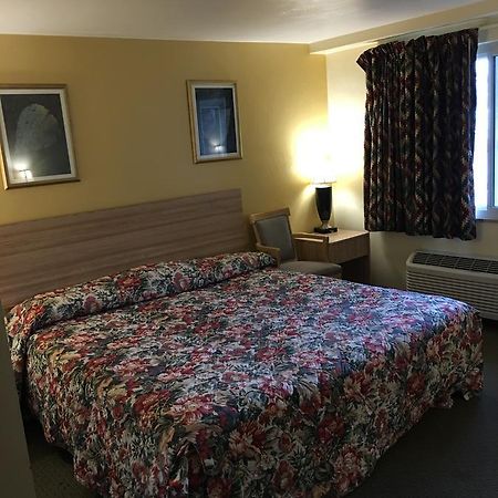 Holiday Motel Waynesburg Esterno foto