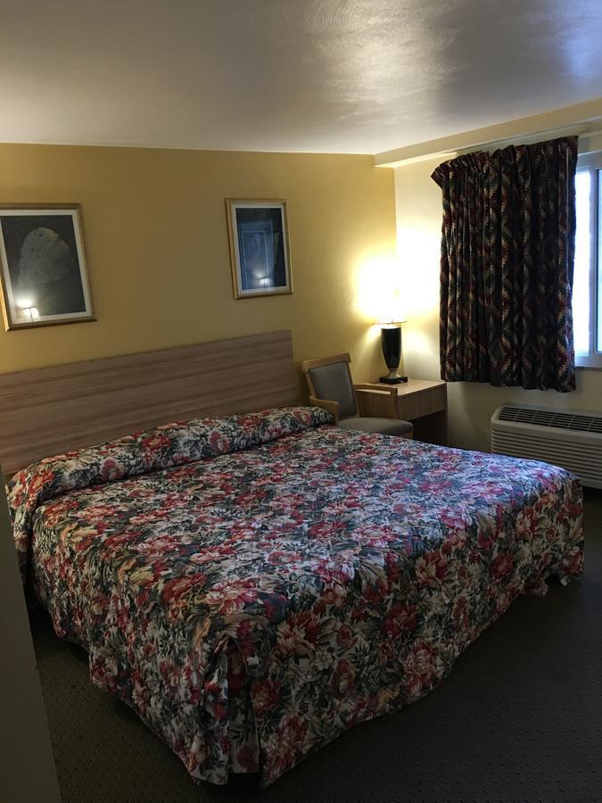 Holiday Motel Waynesburg Esterno foto